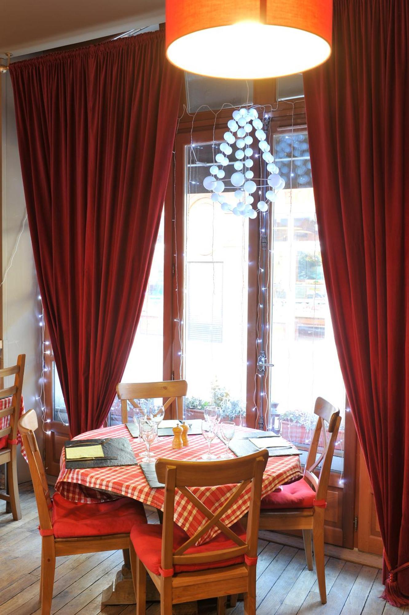 Hotel De Russie เลอมงต์-ดอร์ ภายนอก รูปภาพ