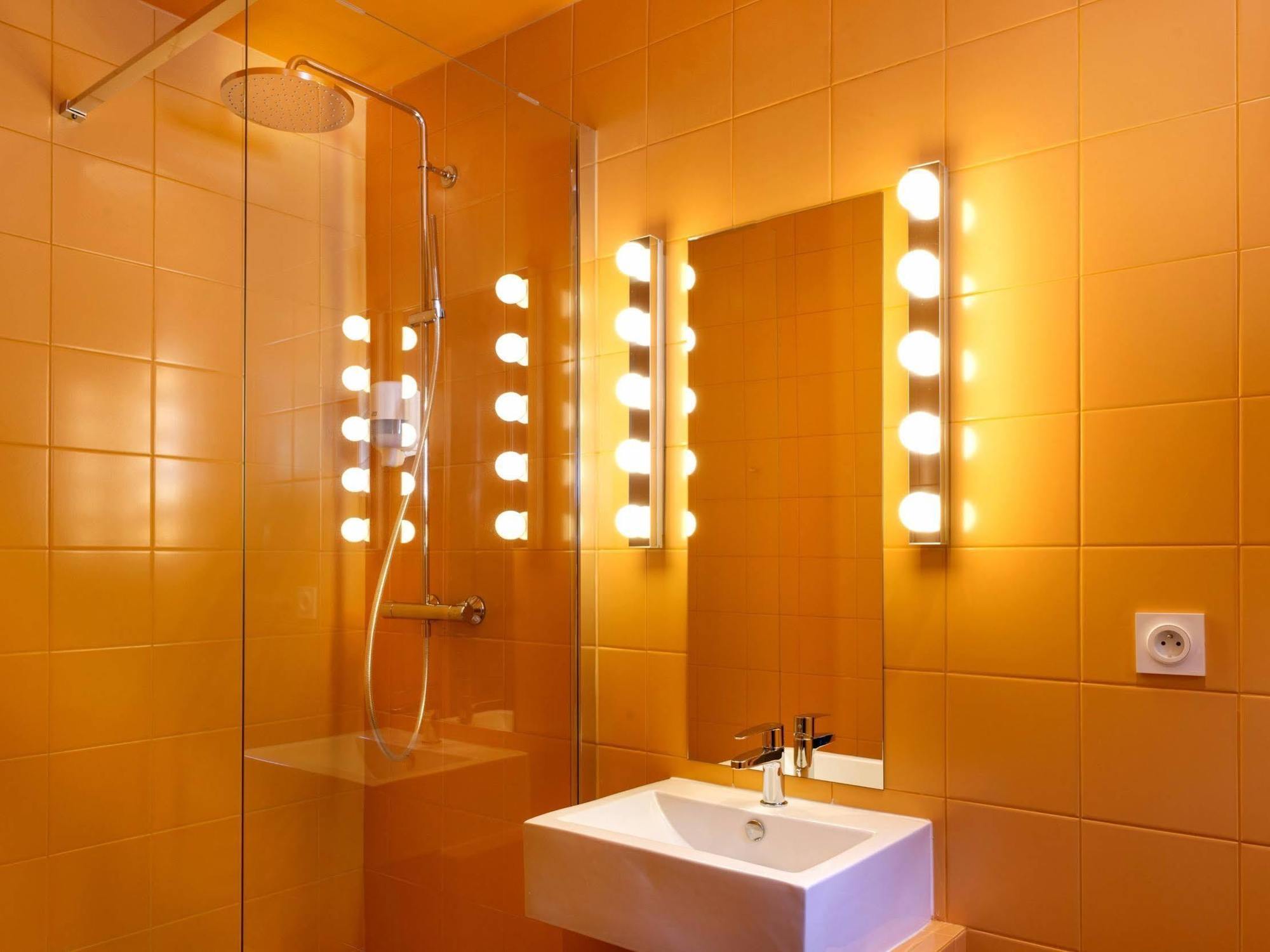 Hotel De Russie เลอมงต์-ดอร์ ภายนอก รูปภาพ